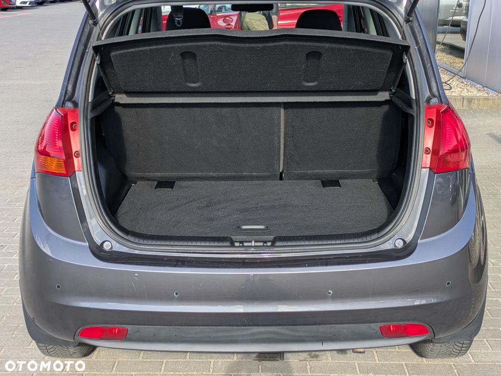 Kia Venga 1.4 L - 27