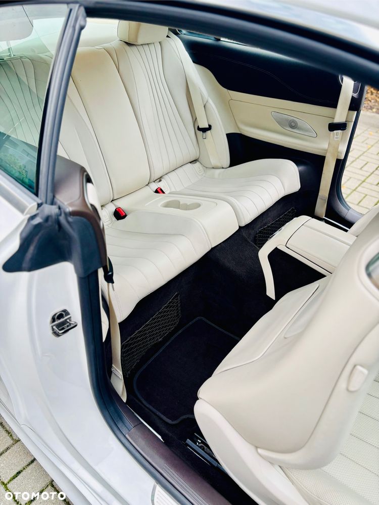 Mercedes-Benz Klasa E 400 4Matic Coupe 9G-TRONIC AMG Line - 16
