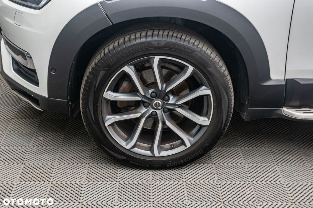 Volvo XC 90 - 32