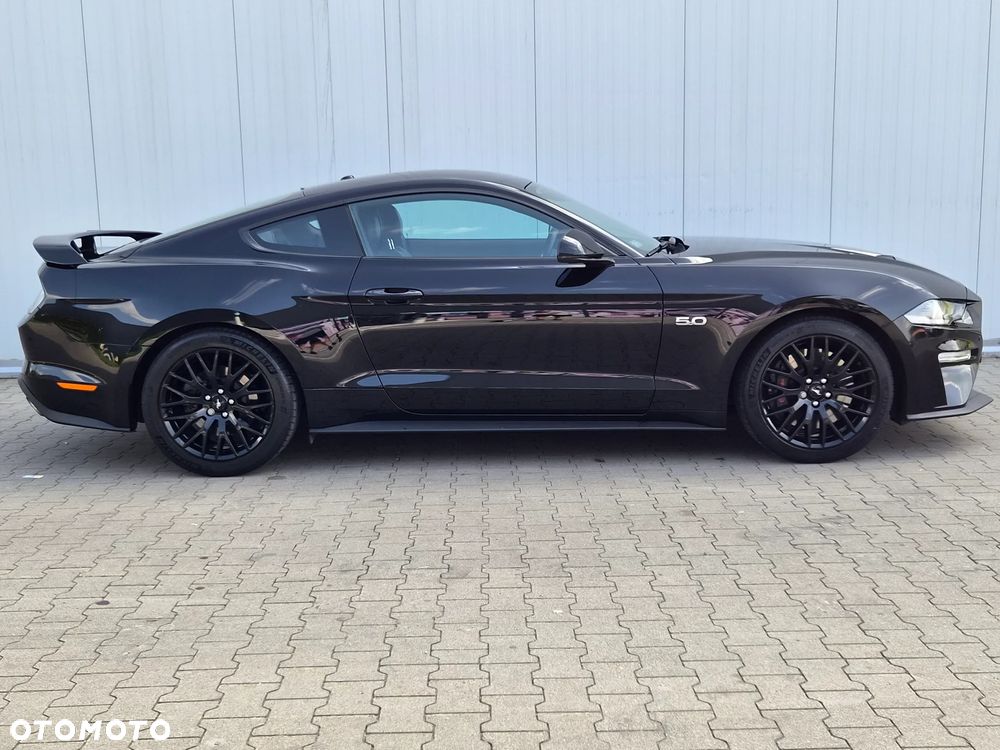 Ford Mustang - 5