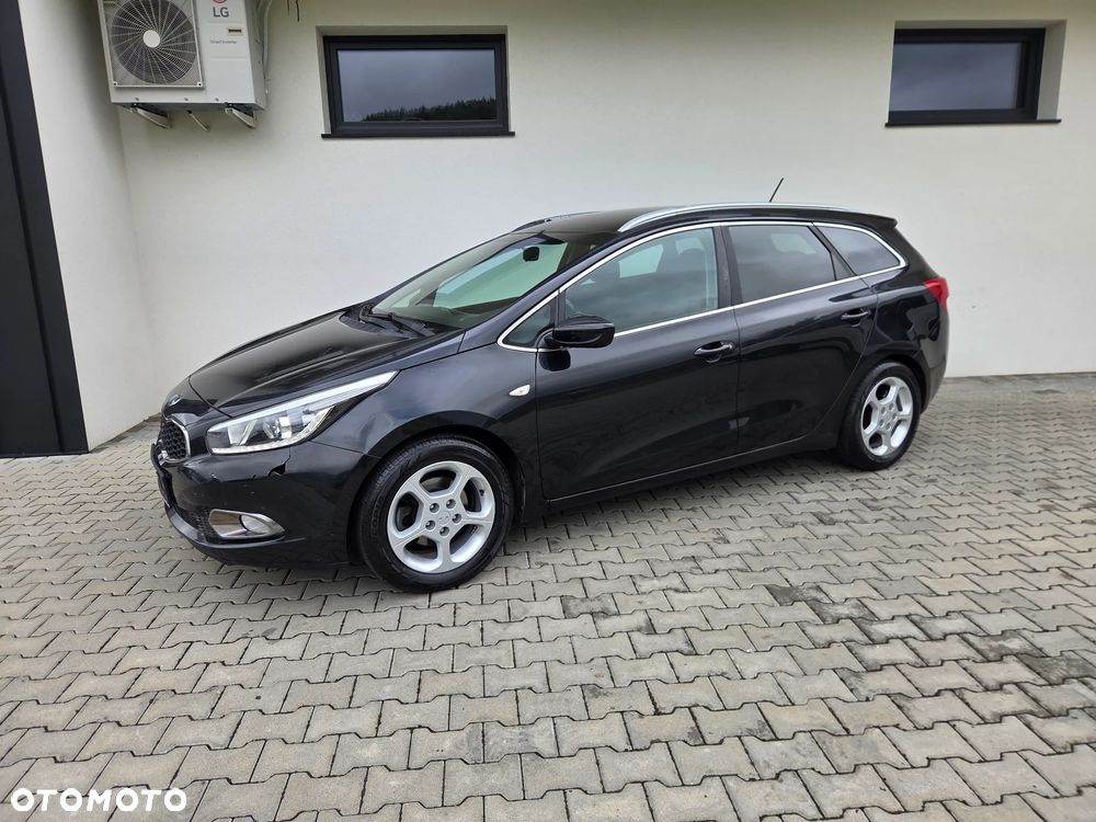 Kia Ceed - 14