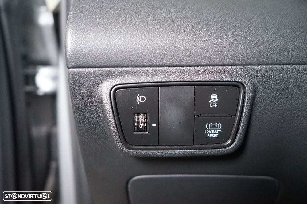 Hyundai Tucson 1.6 T-GDI HEV Vanguard - 28