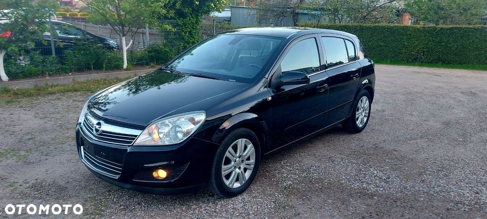 Opel Astra 1.6 Design Edition - 28