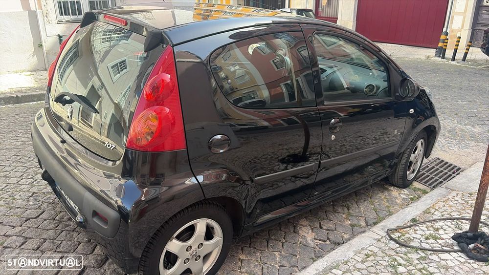 Peugeot 107 1.0 Black&Silver - 10