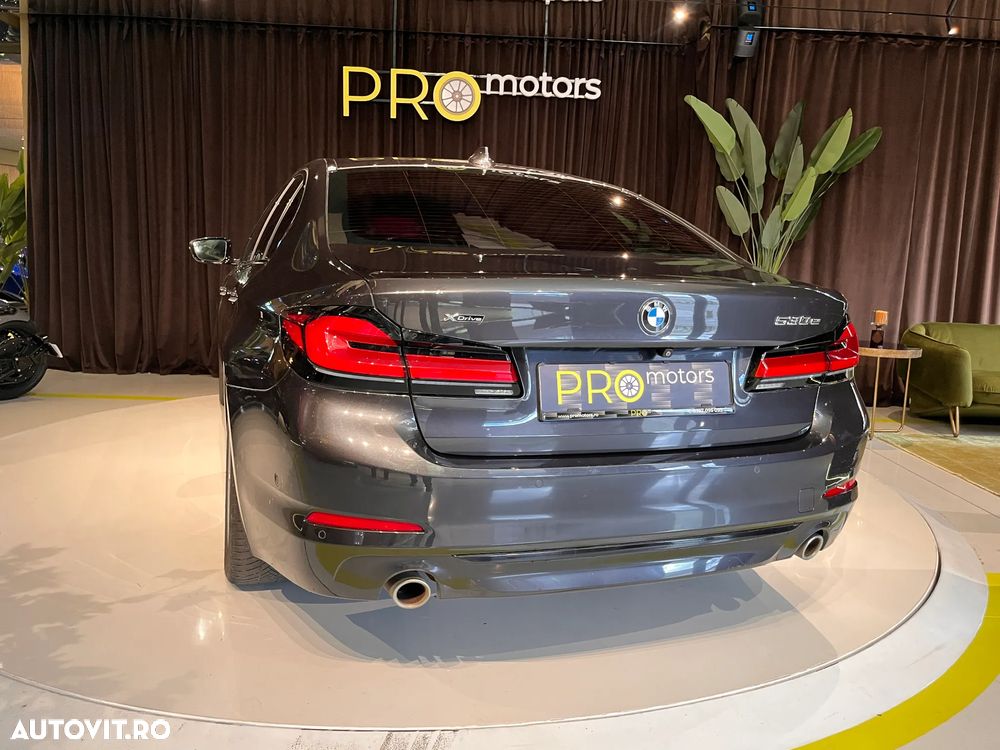 BMW Seria 5 530e xDrive AT PHEV - 10