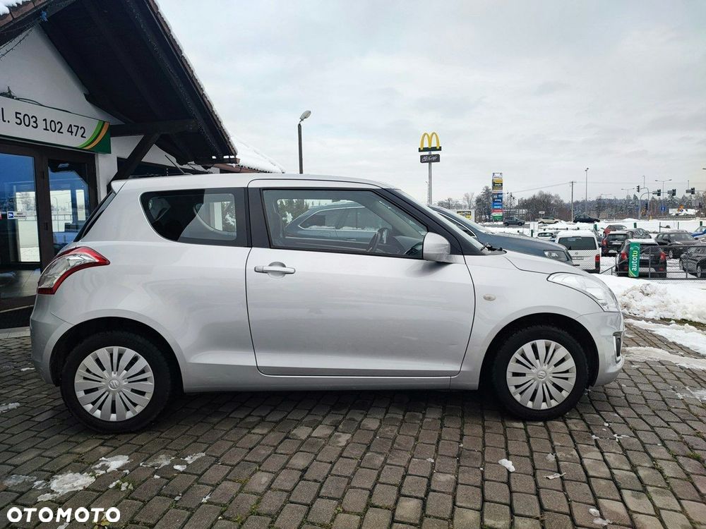 Suzuki Swift 1.2 Club - 4
