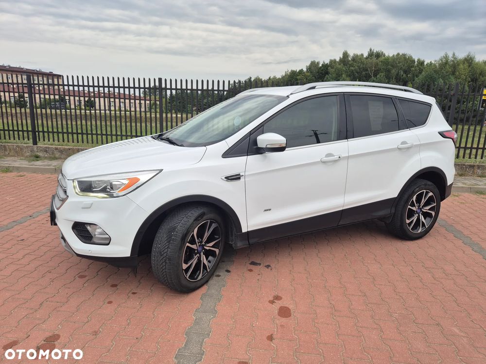 Ford Kuga - 8
