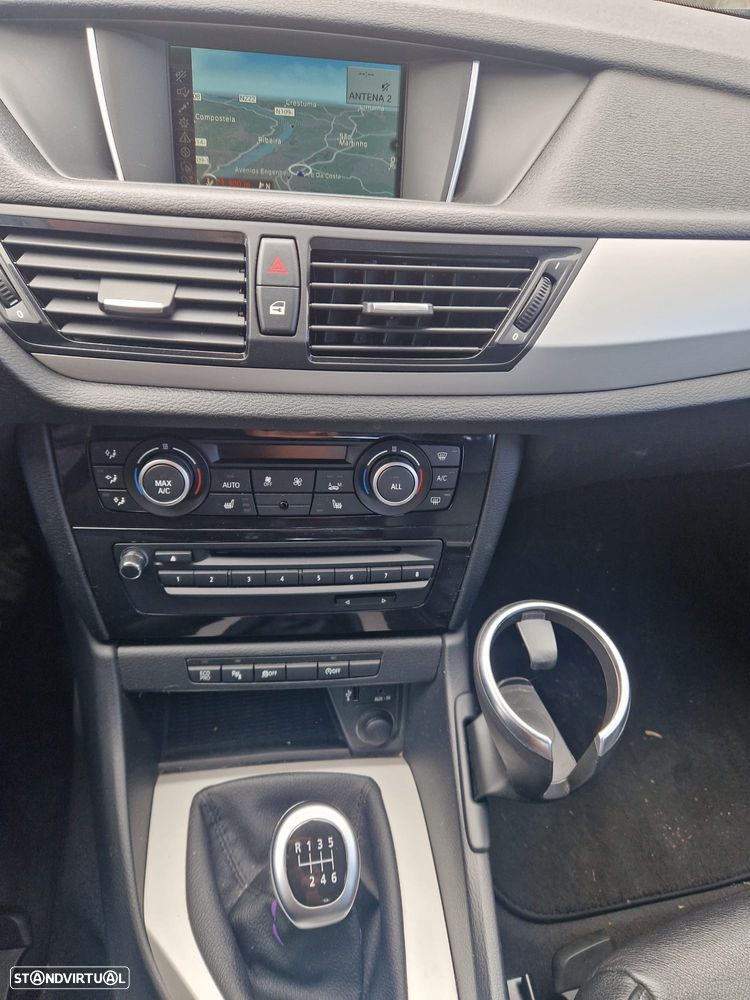 BMW X1 18 d xDrive xLine - 5