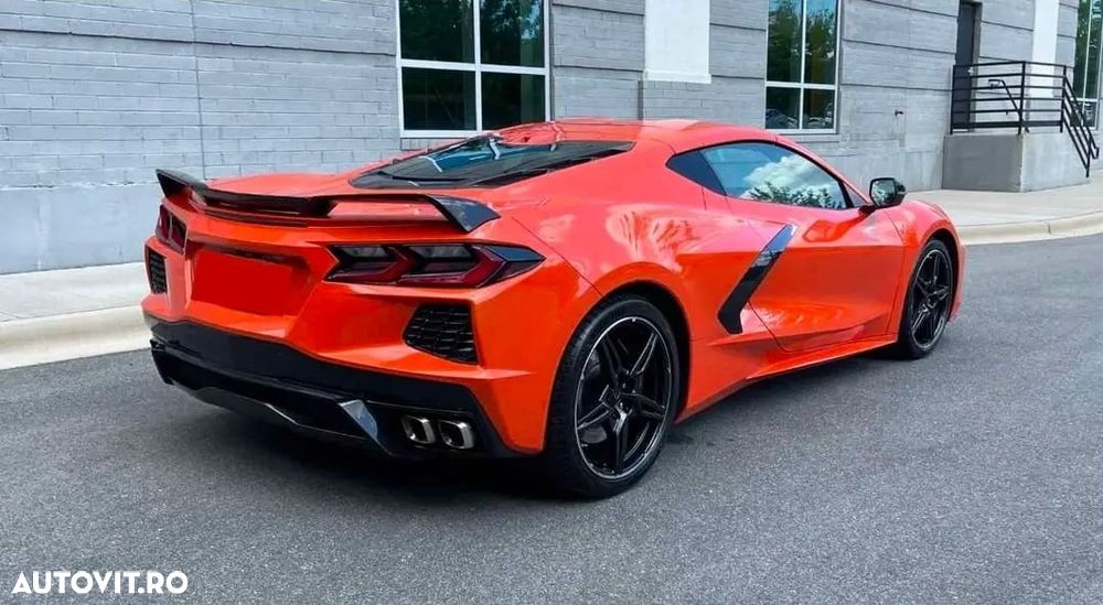 Chevrolet Corvette - 2