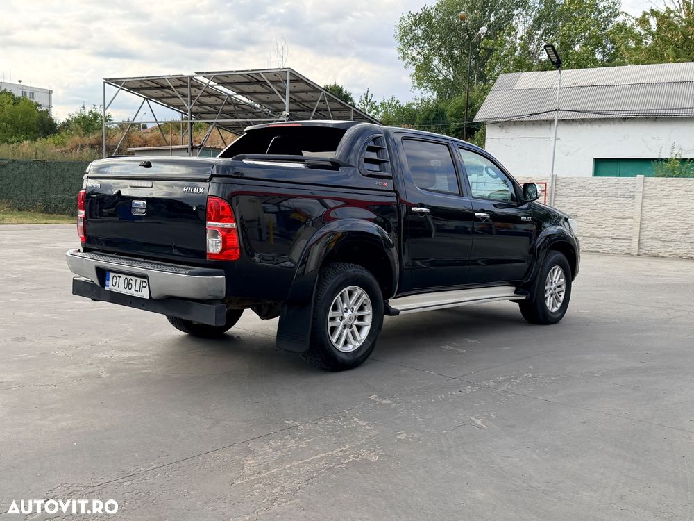 Toyota Hilux 4x4 Cabina Dubla Style - 4