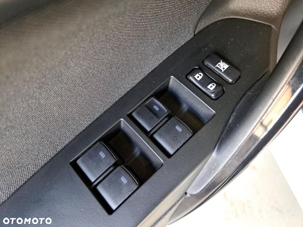 Toyota Auris - 33