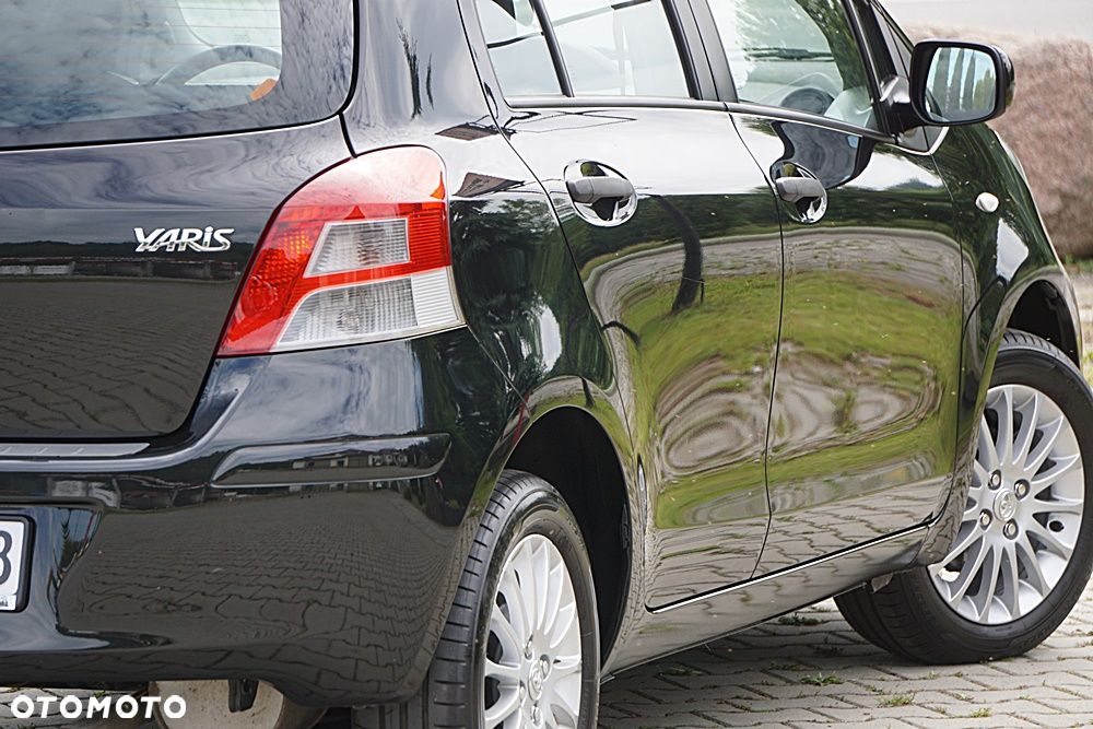 Toyota Yaris - 17
