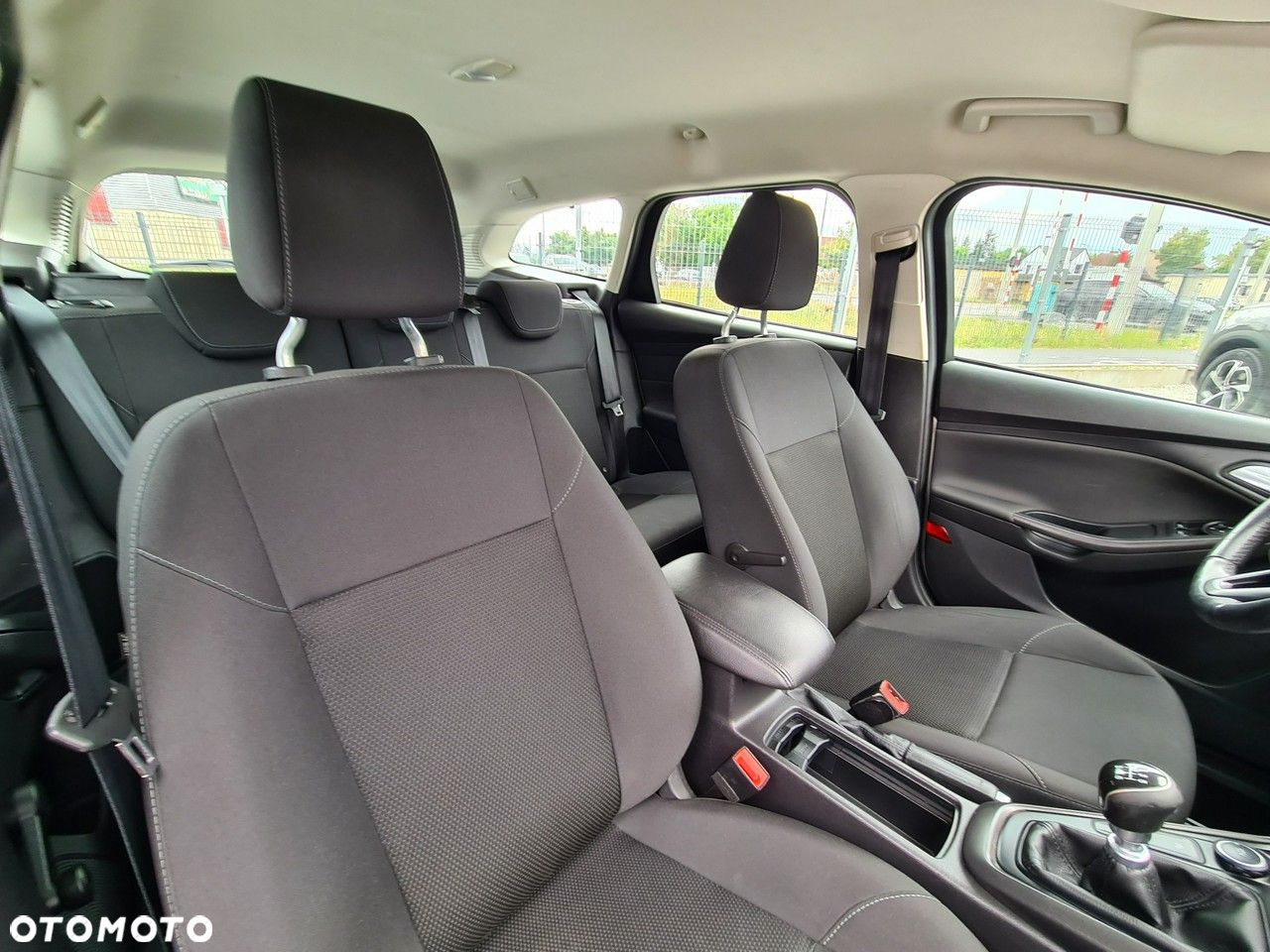 Ford Focus Turnier 1.5 EcoBlue Start-Stopp-System ACTIVE - 25