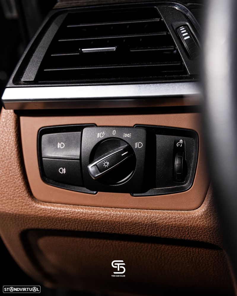 BMW 318 d Line Luxury Auto - 17
