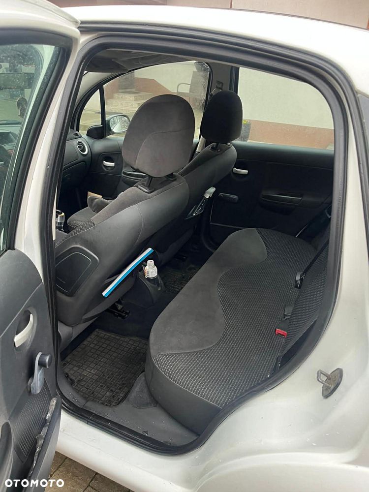 Citroën C3 1.4 HDi SX Plus - 8