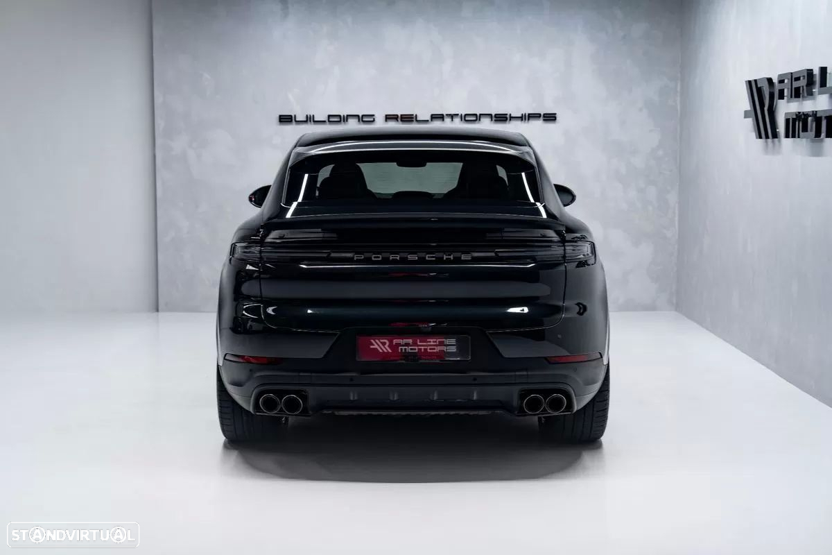 Porsche Cayenne Coupé E-Hybrid - 11