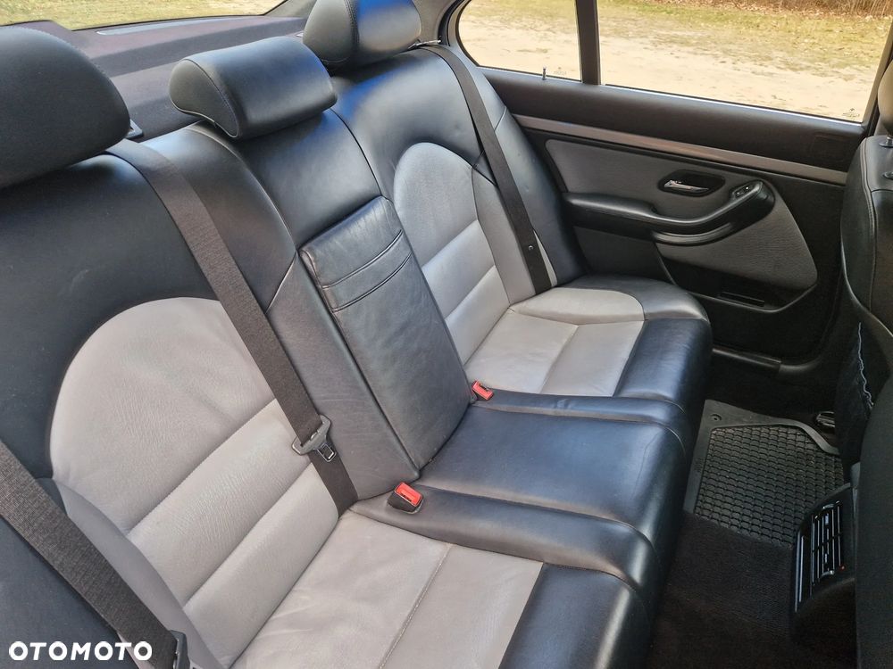 BMW Seria 5 520d - 13