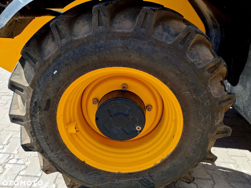 JCB 535-125 - 13