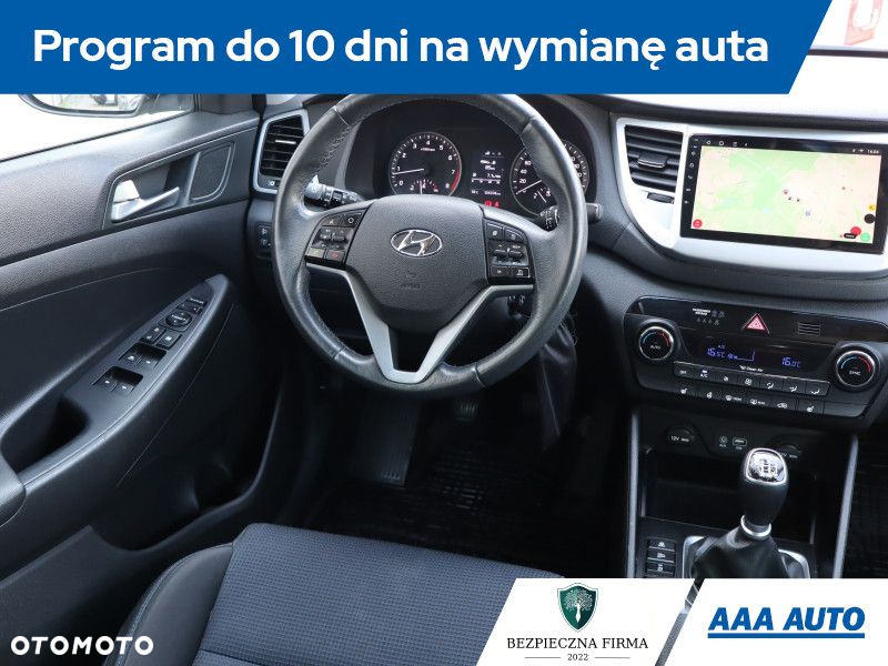 Hyundai Tucson - 8