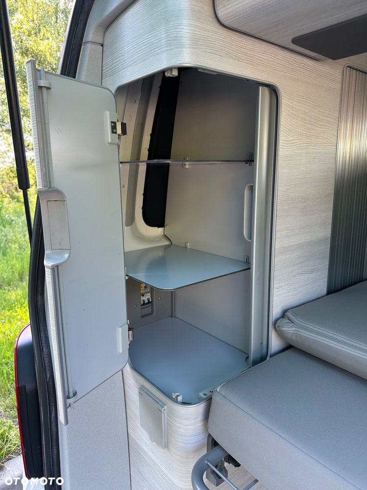 Volkswagen California - 36