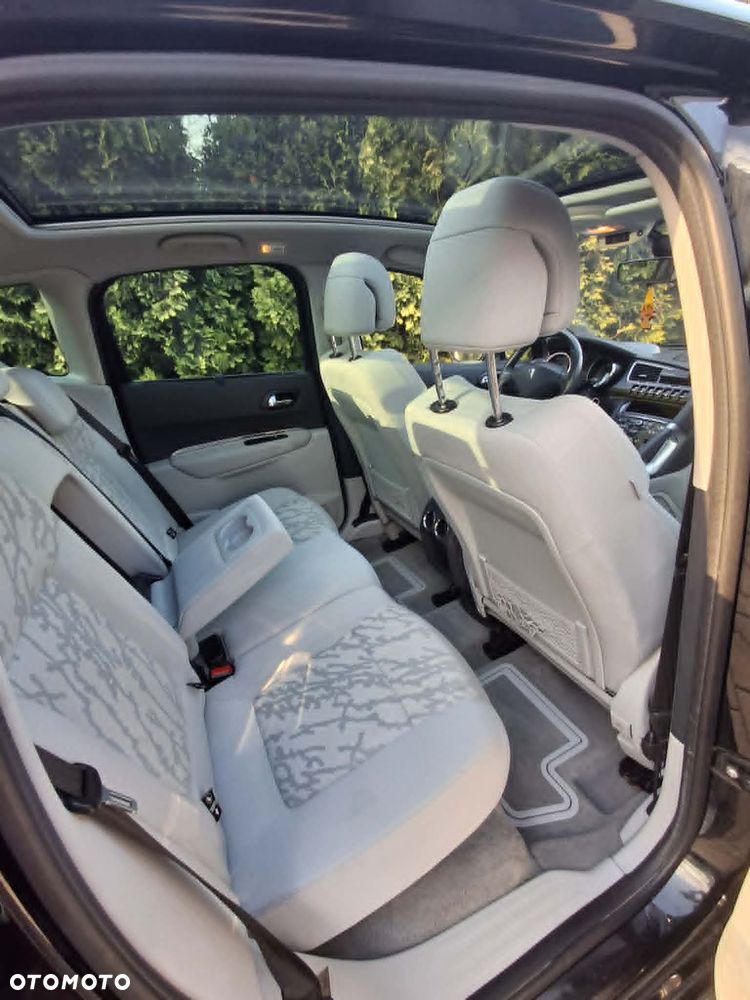 Peugeot 3008 2.0 HDi Allure - 10