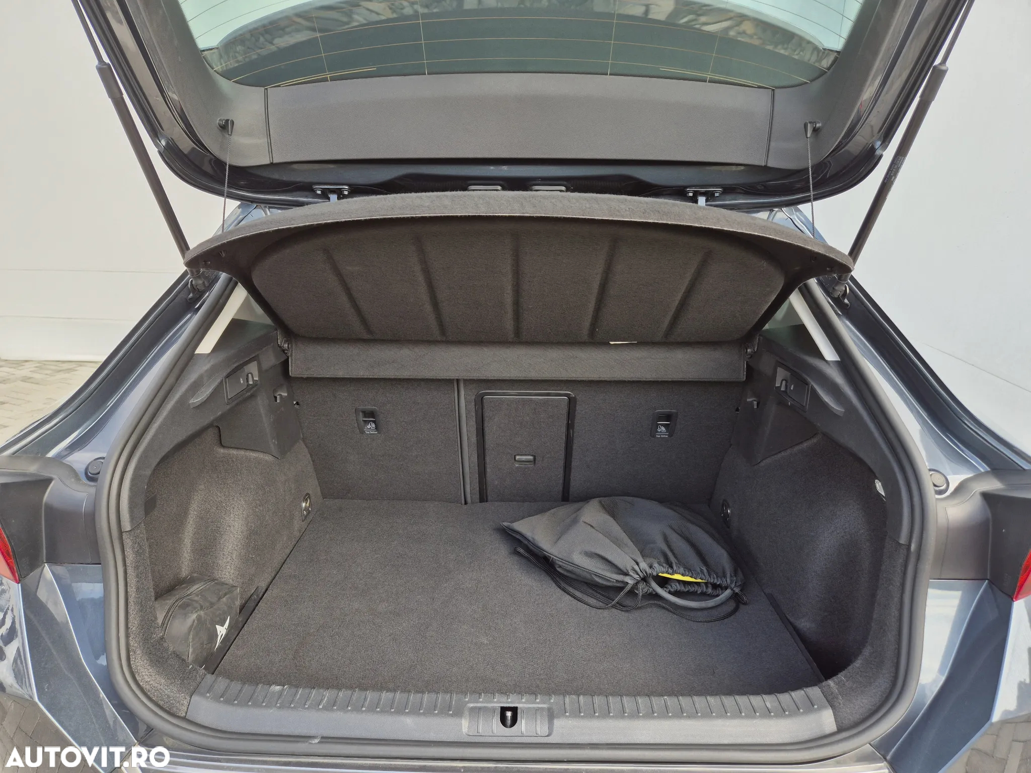 Cupra Formentor 1.4 e-HYBRID PHEV - 40