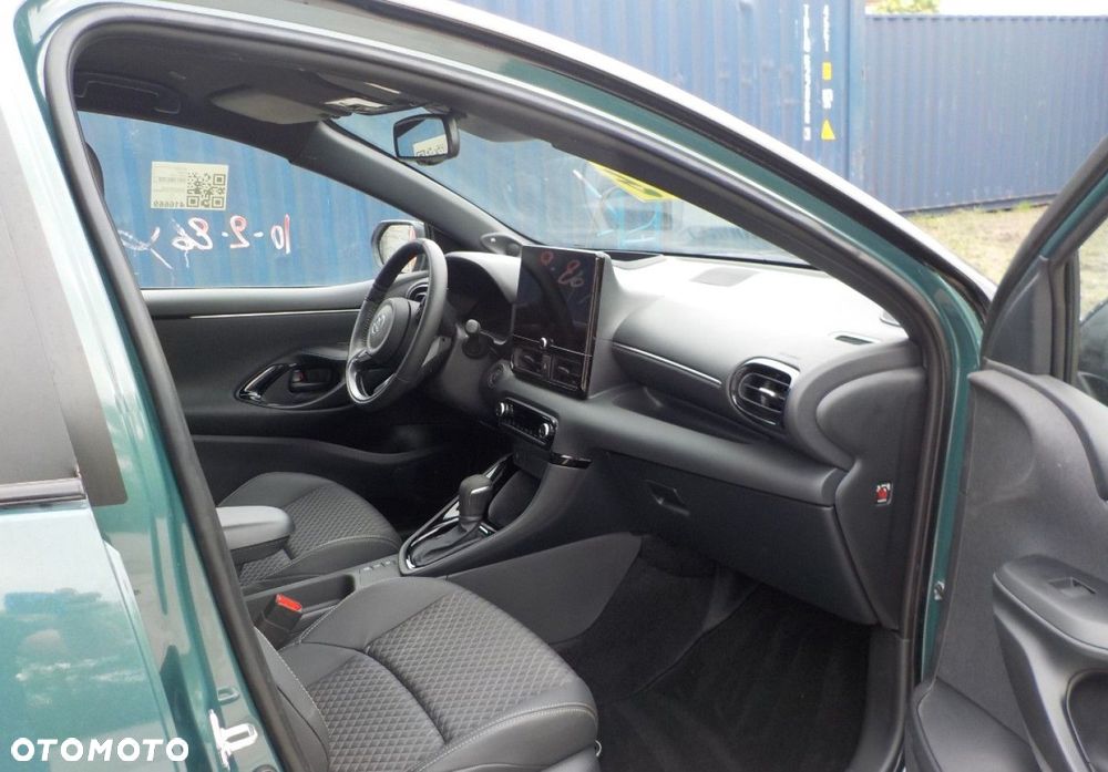 Toyota Yaris - 14