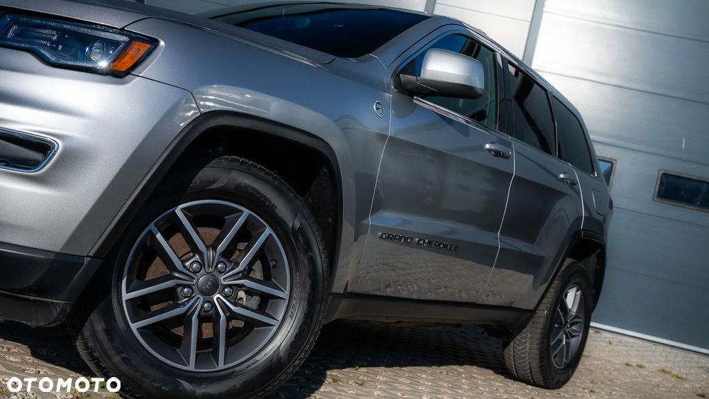 Jeep Grand Cherokee - 4