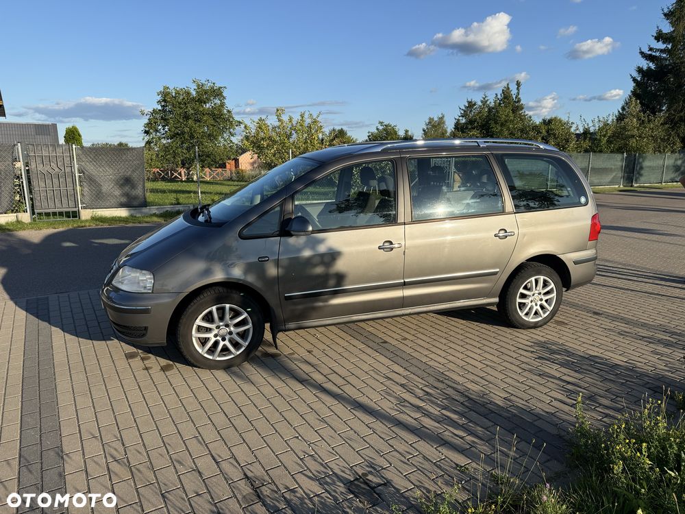 Volkswagen Sharan - 1