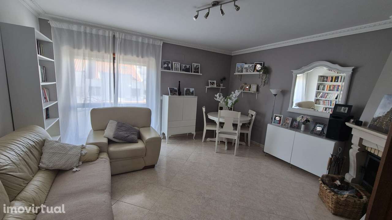 T3 com varanda e cozinha separada em Montijo - Grande imagem: 2/27