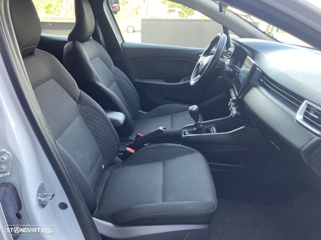 Renault Clio TCe 90 EVOLUTION - 31