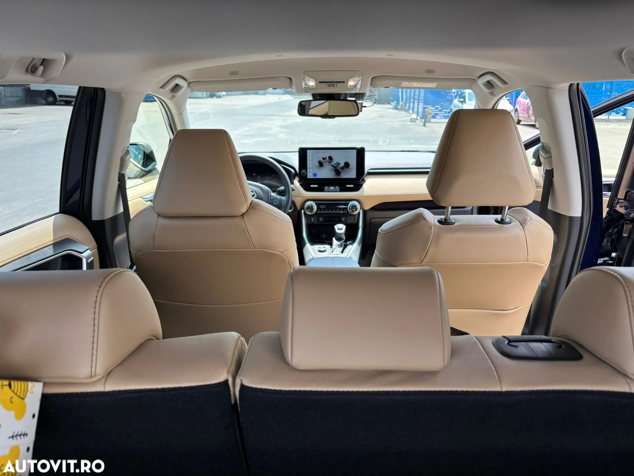 Toyota RAV4 - 4
