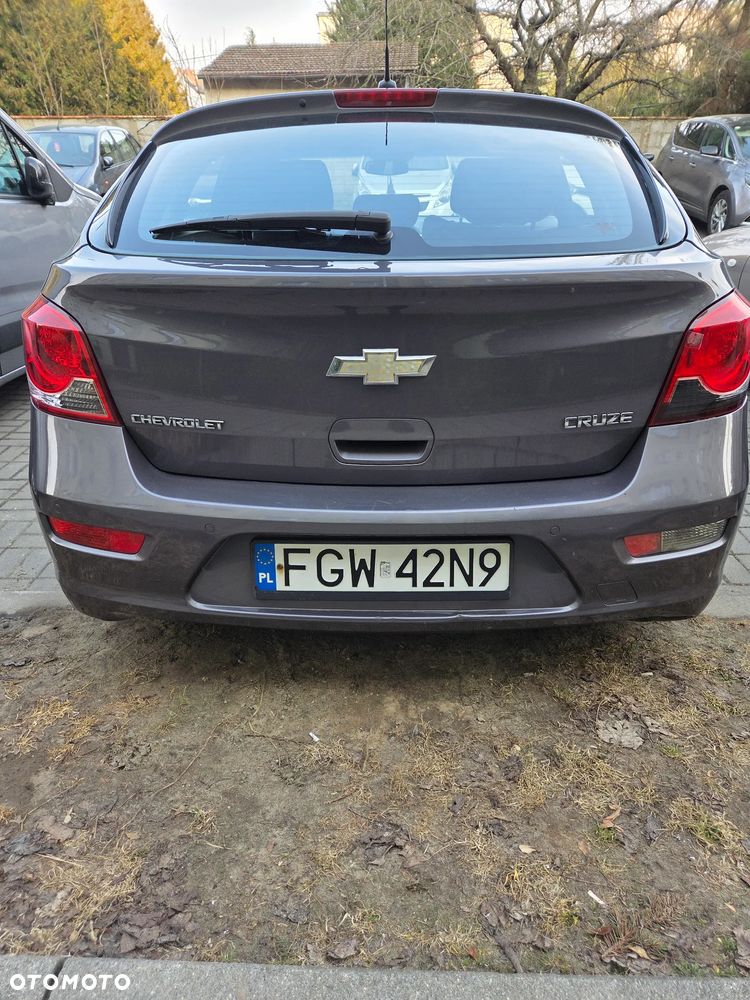 Chevrolet Cruze 1.6 LT - 9