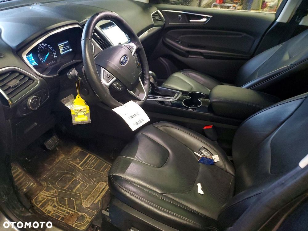 Ford Edge - 17