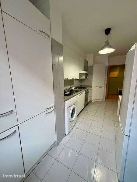 Apartamento T1 Mobilado com Garagem | Alta de Lisboa - Grande imagem: 5/12