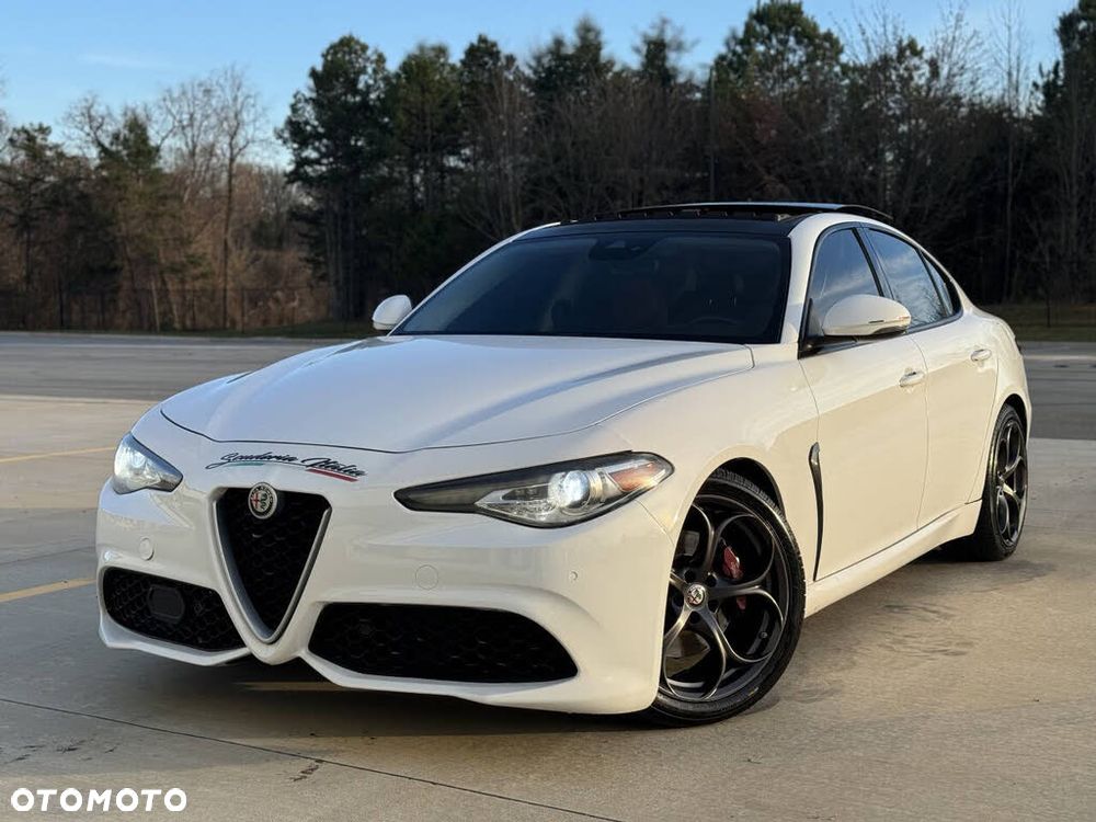 Alfa Romeo Giulia - 1