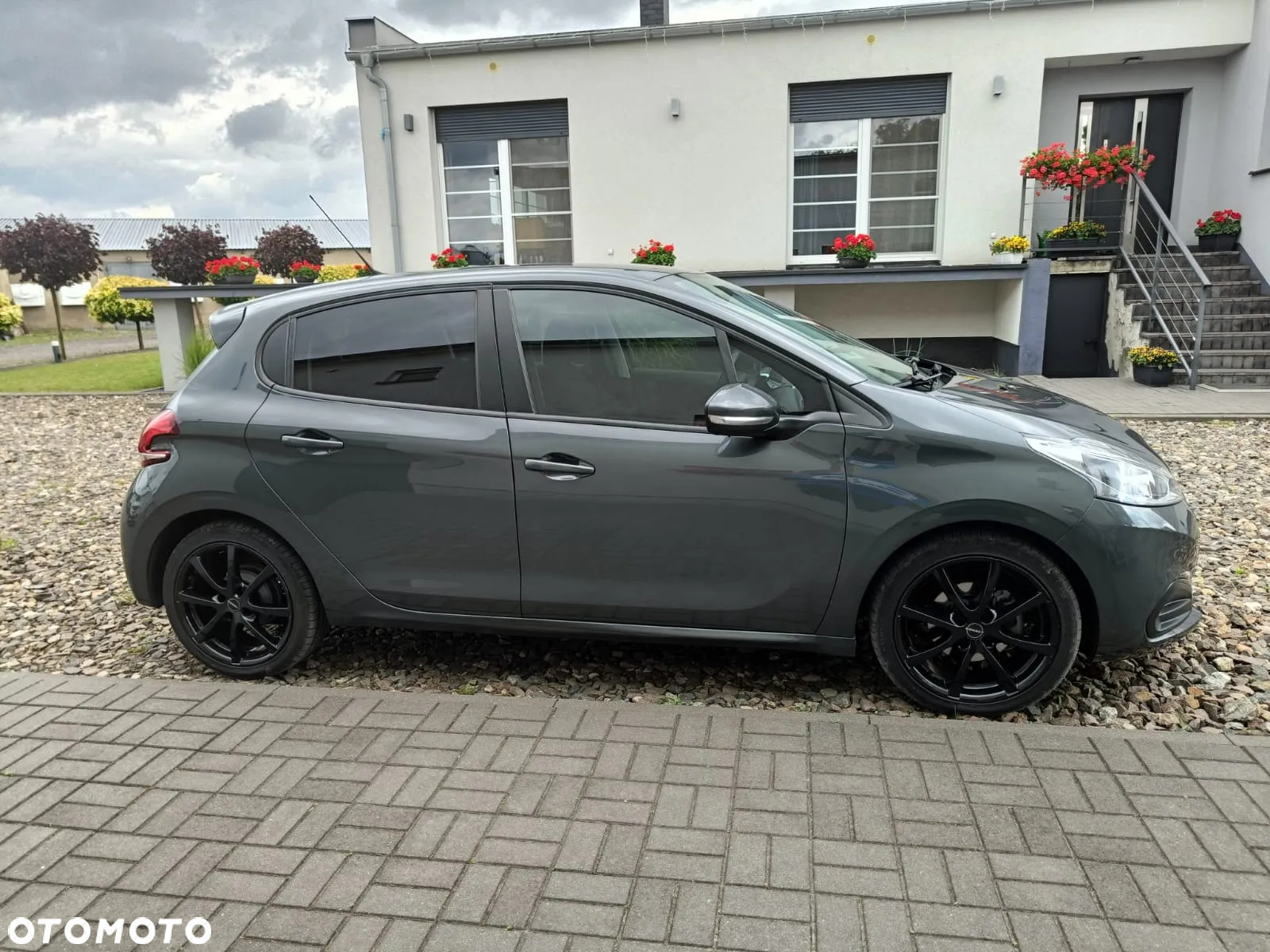 Peugeot 208 1.2 PureTech Allure - 4