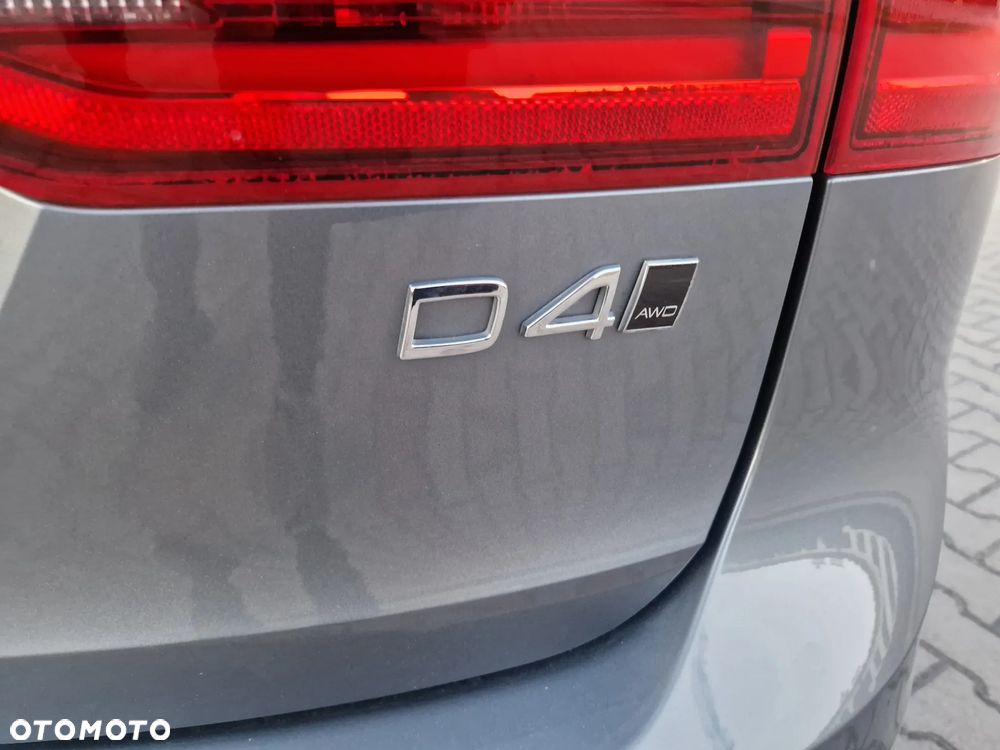 Volvo V90 D4 AWD Geartronic Momentum Pro - 13