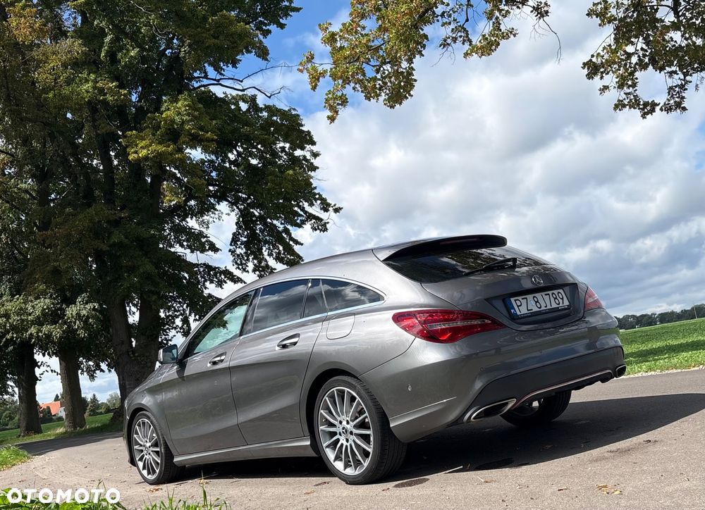 Mercedes-Benz CLA 180 - 4