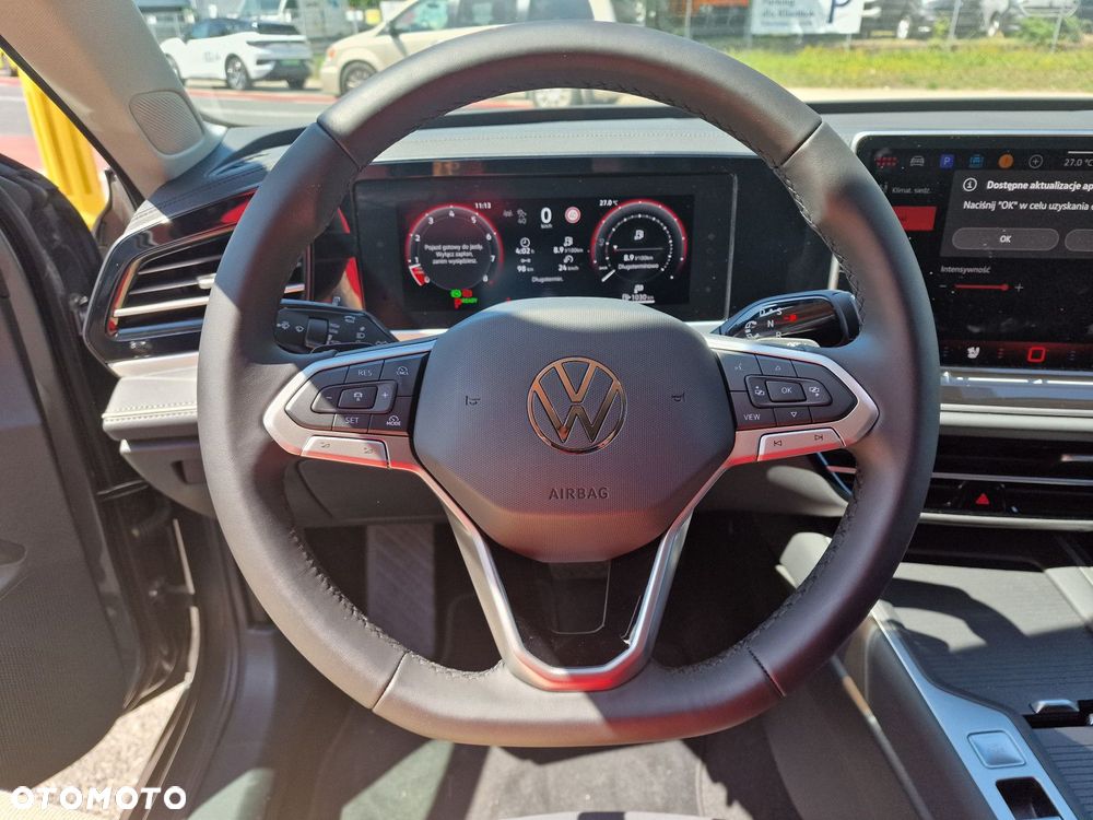 Volkswagen Passat - 16