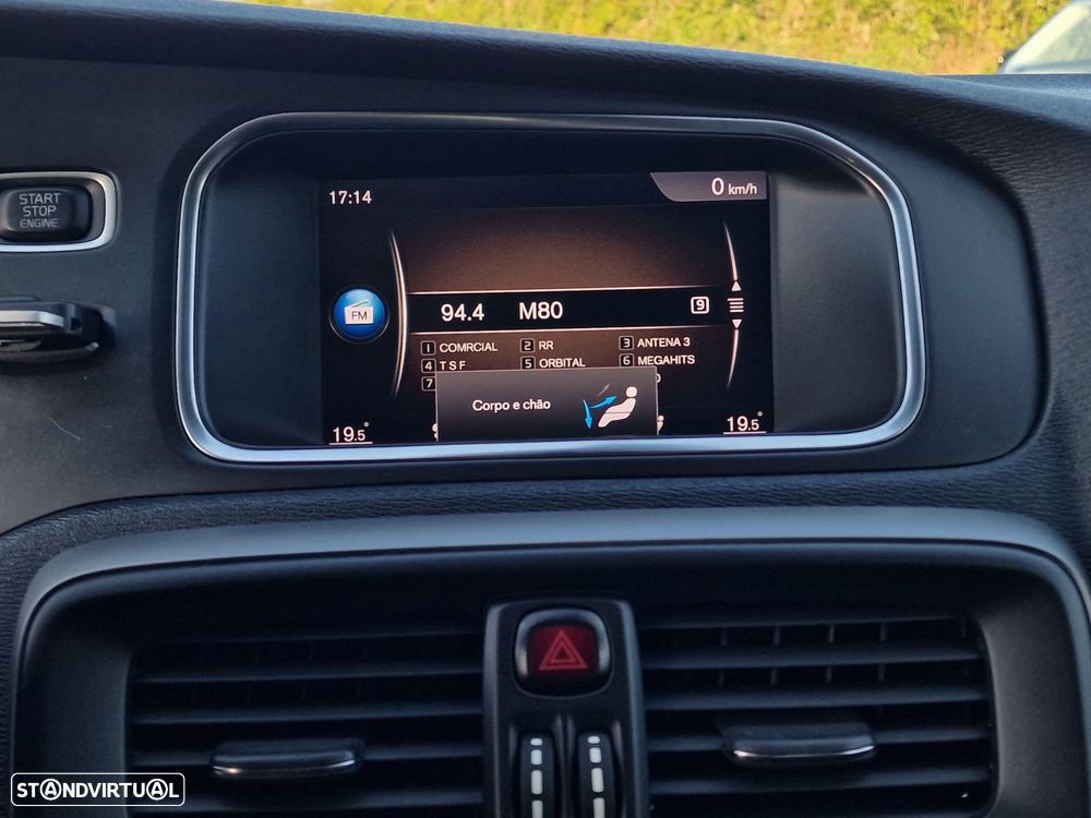 Volvo V40 Cross Country 2.0 D3 - 32