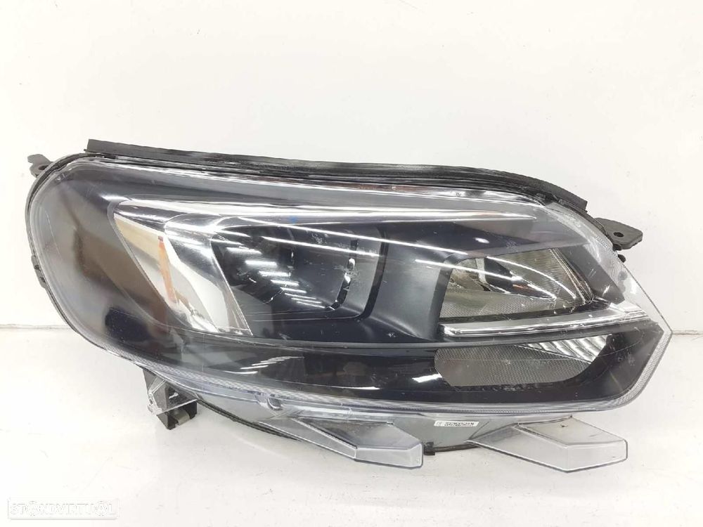 FAROL DIREITO OPEL ZAFIRA C - 1