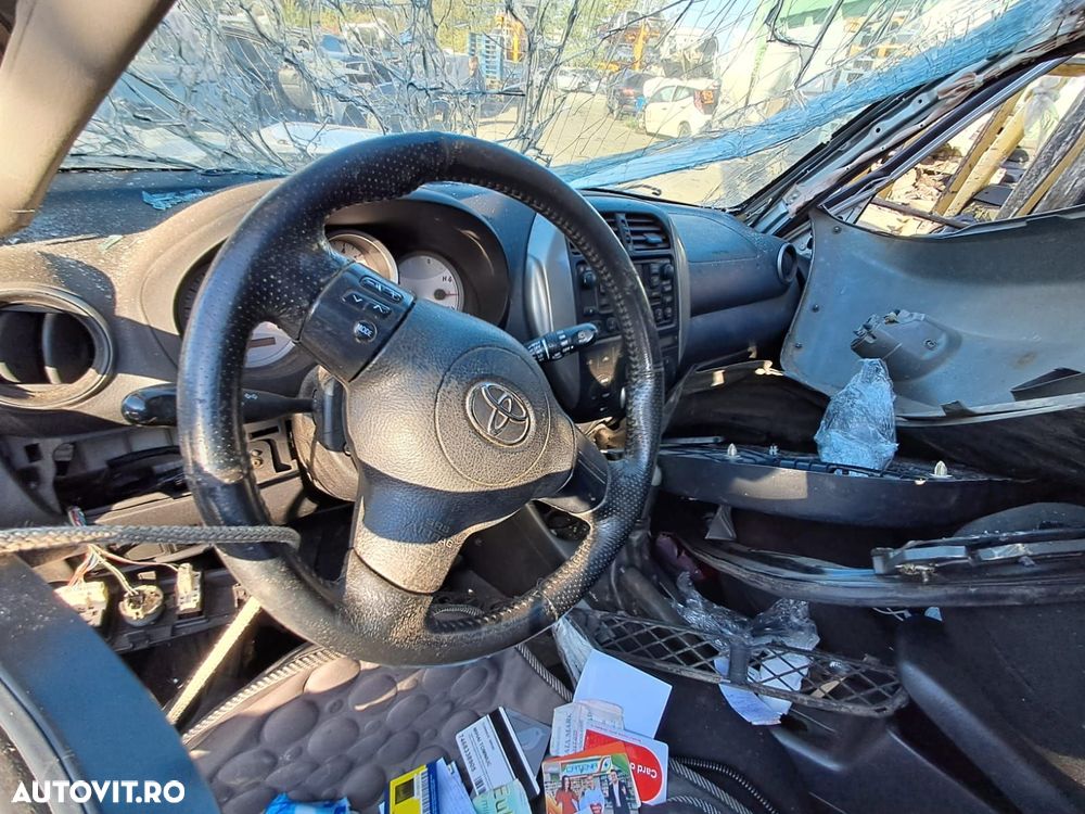 Plansa bord Toyota RAV4 2 (XA20) [2000 - 2003] 2.0 d-4d 1cd-ftv - 5