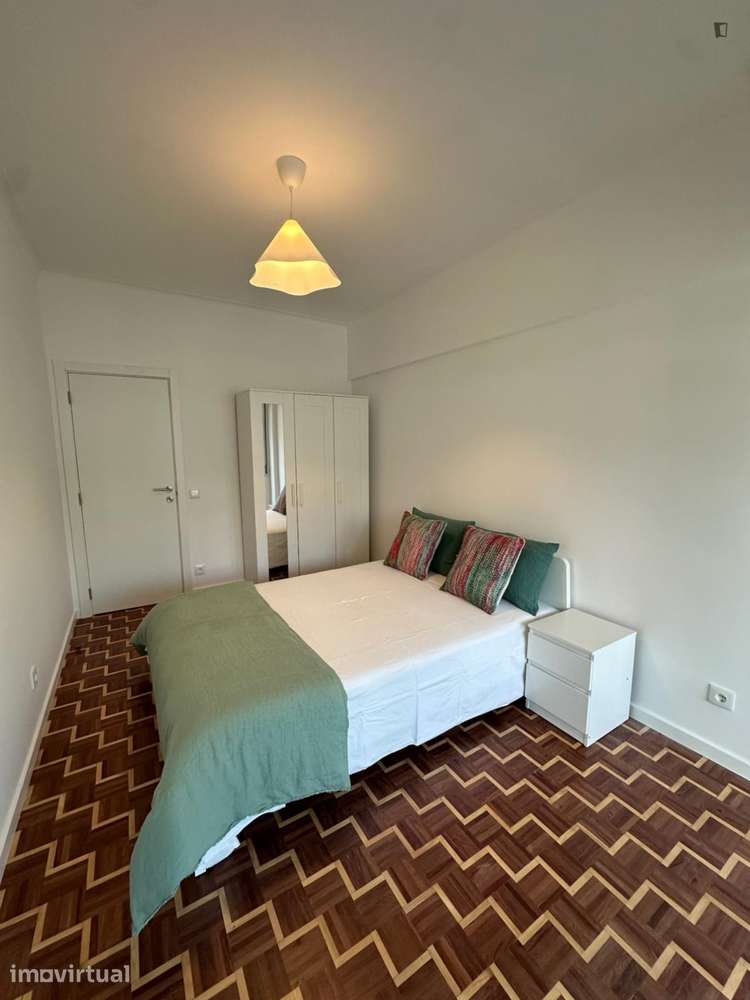 Quarto - localizado em Almada Lisbon - Grande imagem: 4/15