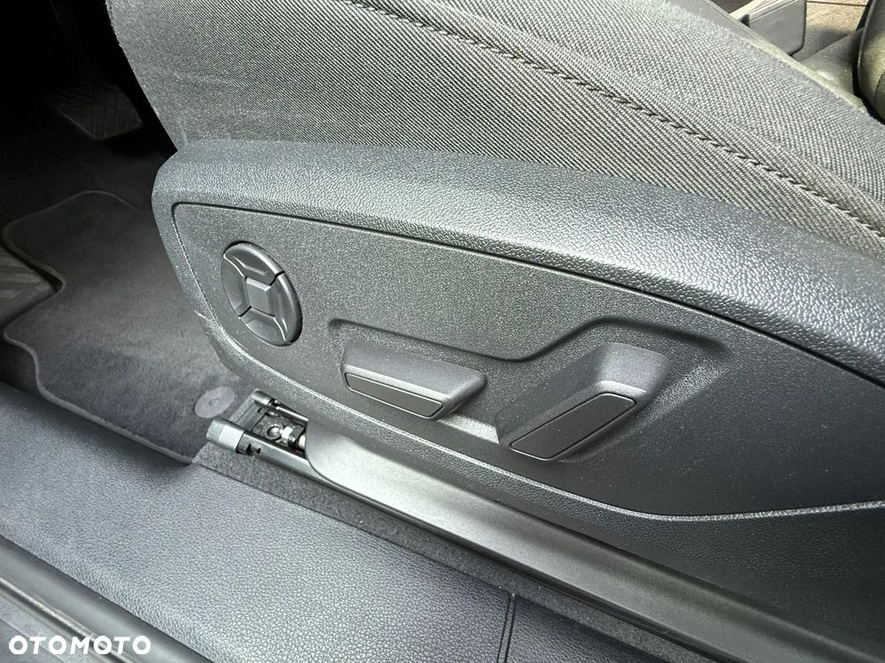 Audi Q3 35 TFSI S tronic - 16