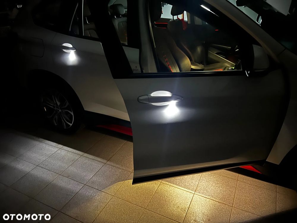 BMW X1 xDrive20i Sport Line - 11