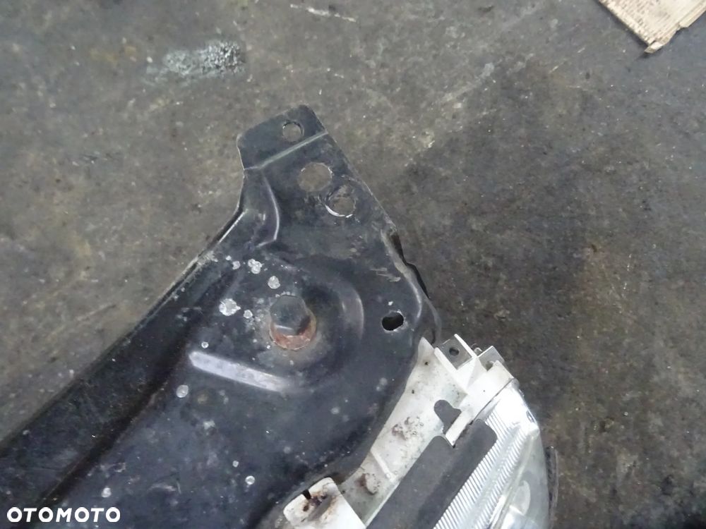 Pas Przedni Kompletny Z Lampami Skoda Octavia - 4