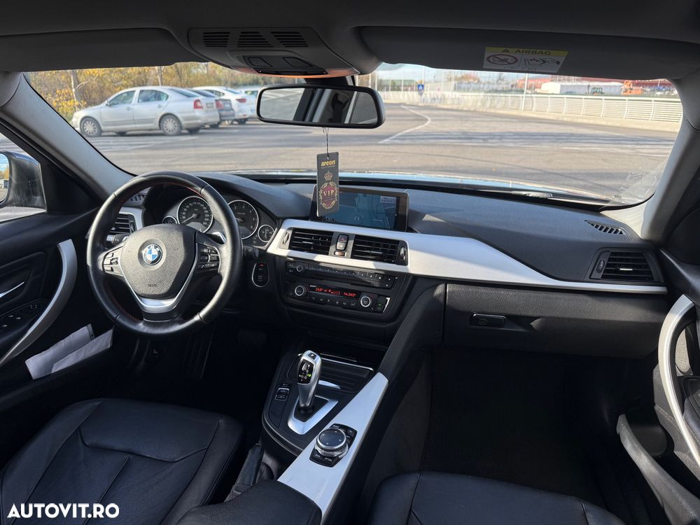 BMW Seria 3 320d Aut. Blue Performance - 31