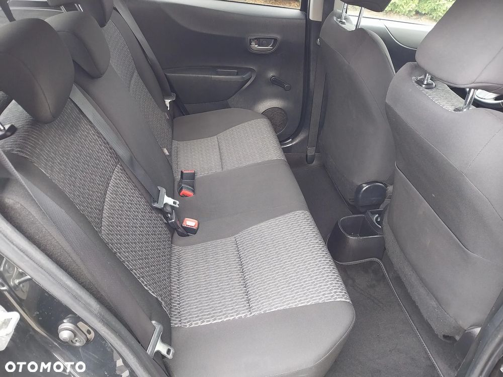 Toyota Yaris 1.0 VVT-i Sol - 13