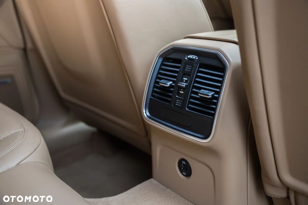 Porsche Macan - 18